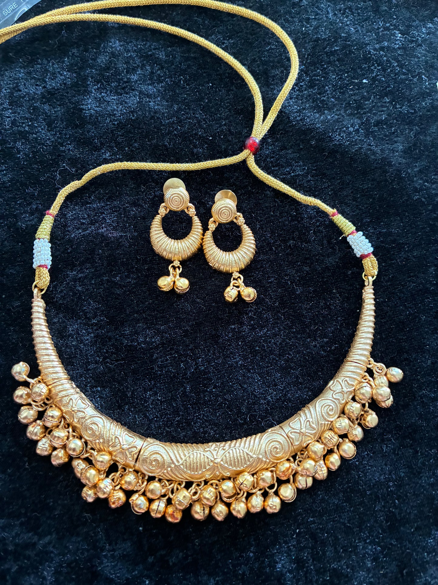 Radha Hasli Set
