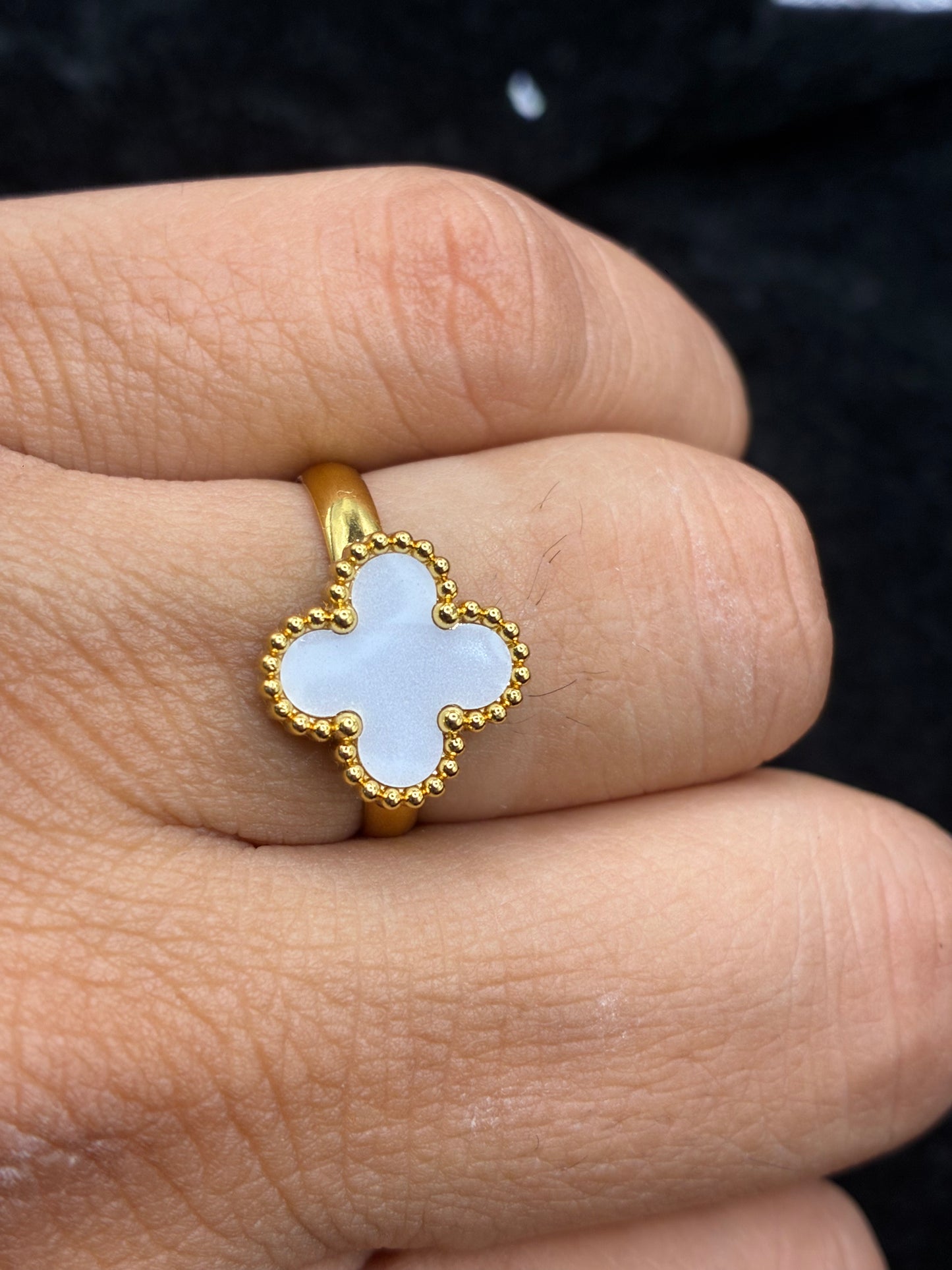 Clover Rings
