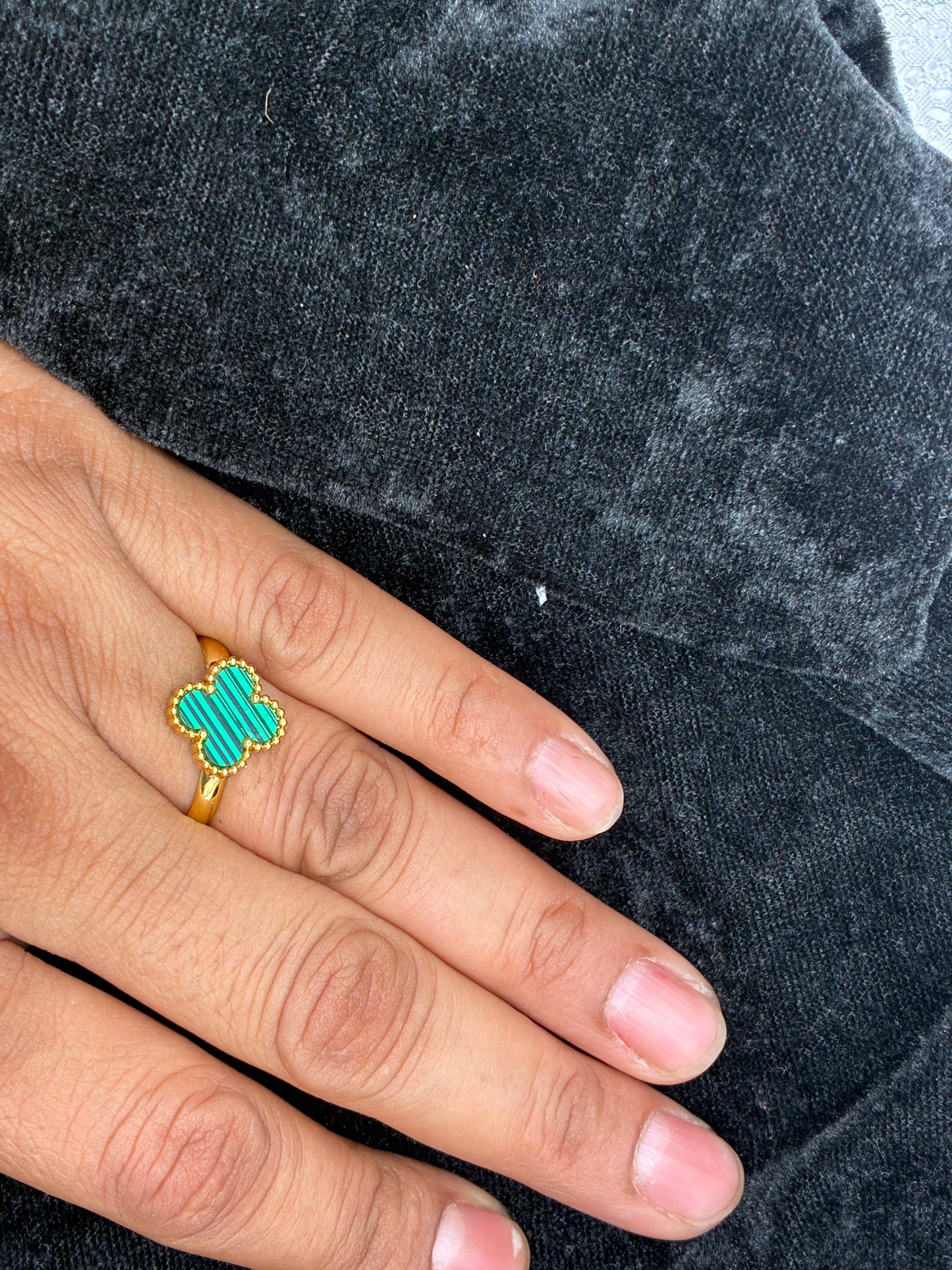 Clover Rings
