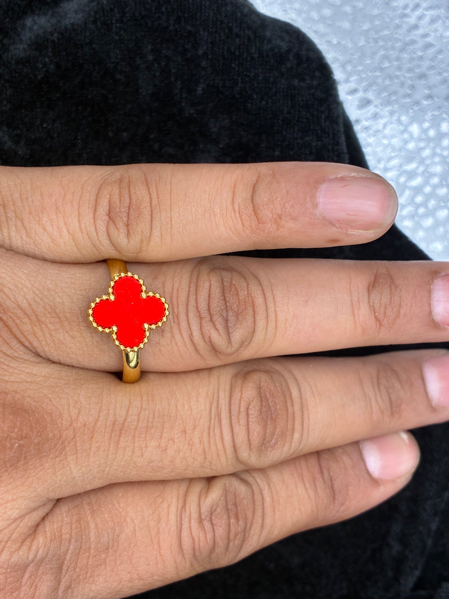 Clover Rings