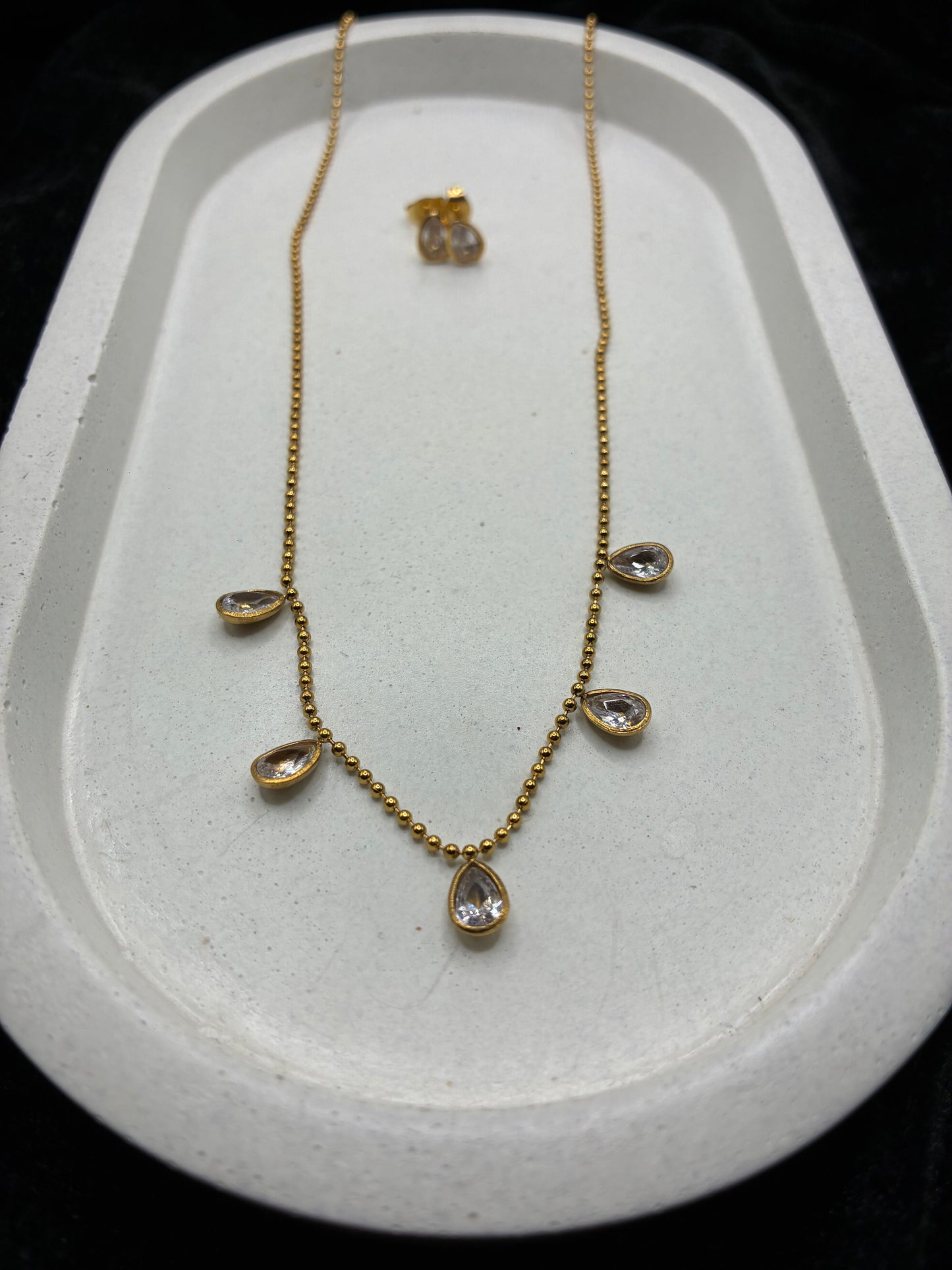 Anti Tarnish Chain Pendent