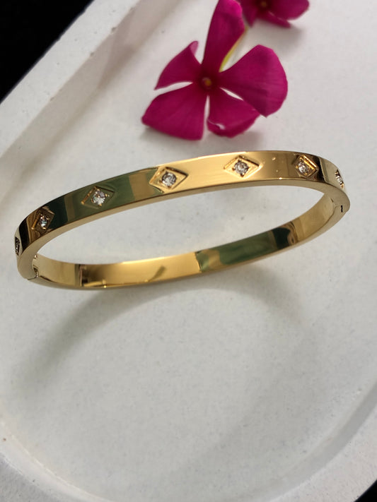 Diamond Shape Anti Tarnish Kada