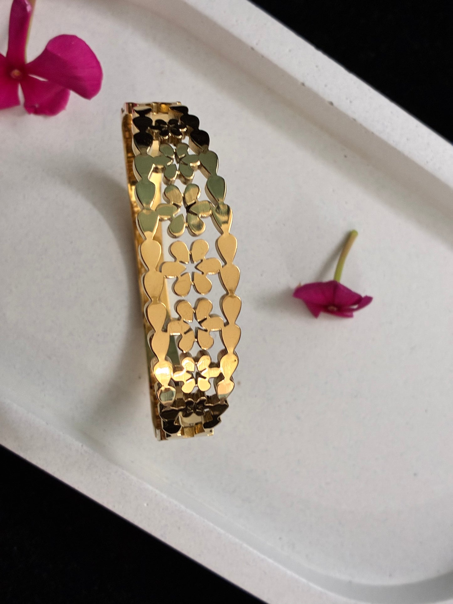 Flower String Kada