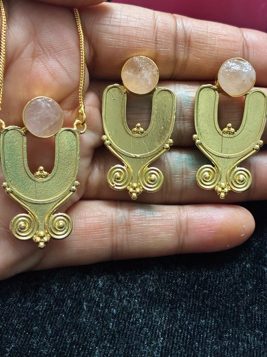 Pink Egyptian Set