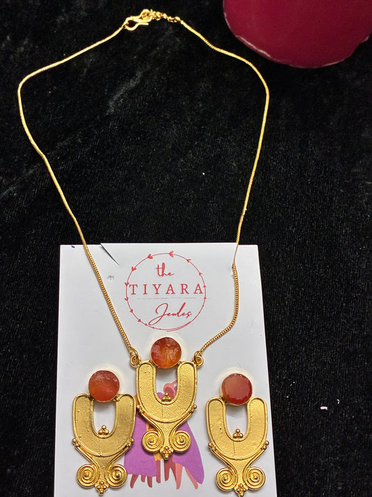 Red Egyptian Set